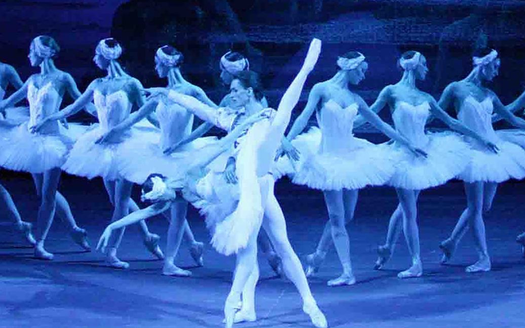 柴可夫斯基《天鹅湖》2001年莫斯科大剧院 Tchaikovsky's Swan Lake哔哩哔哩bilibili