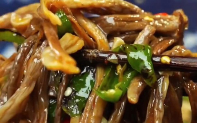 这道凉拌鹿茸菇 美味又可口大家快来学!