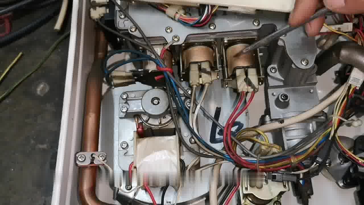 阿里斯顿壁挂炉显示309是什么意思《—:星期五.