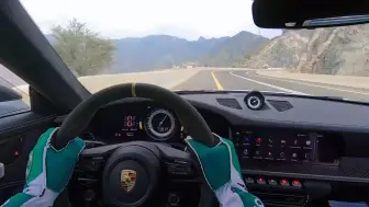 Descargar video: 保时捷911GT3 RS跑山，头盔视角