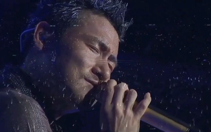 歌神张学友被誉为是行走的cd,一生钟意音乐的他已获得23次金曲奖