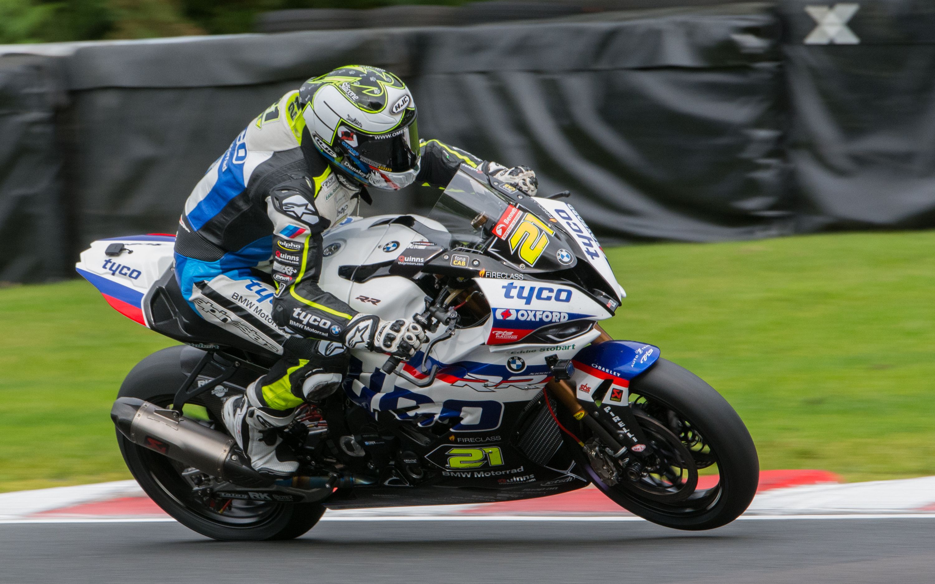 bmw 首部 m 血統電單車 m 1000 rr!車主:「部車簡直離譜!