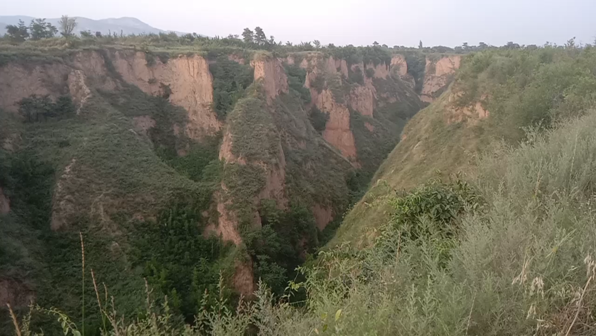 [图]黄土高原，千沟万壑，沟壑纵横。