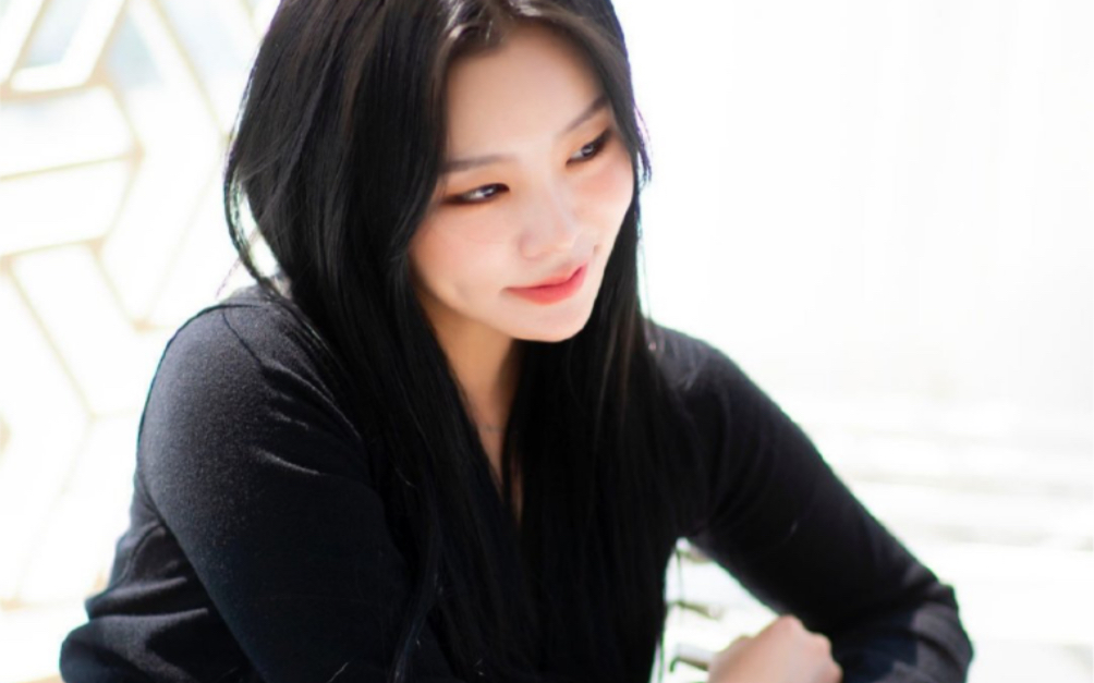 一起来品品我们家辉妮[water color 4k西装版舞蹈]【丁辉人】