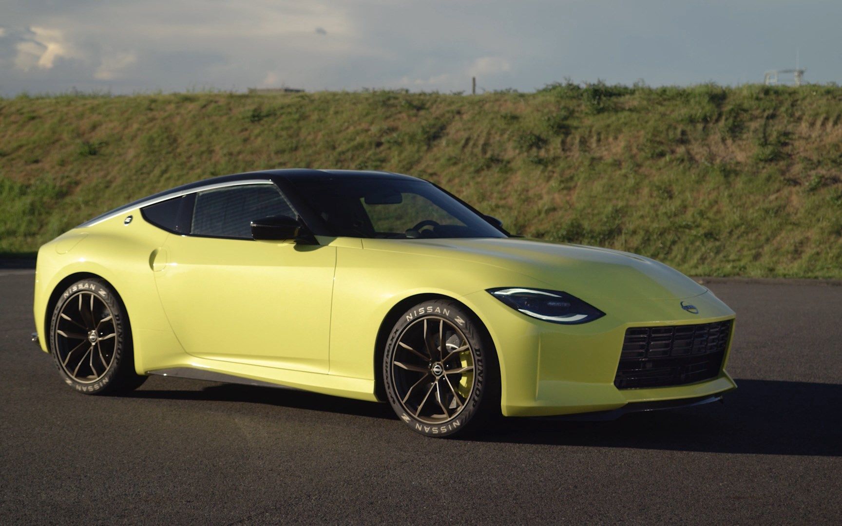 【日产淑女z】内装比gtr还好你受得了吗?_哔哩哔哩_bilibili