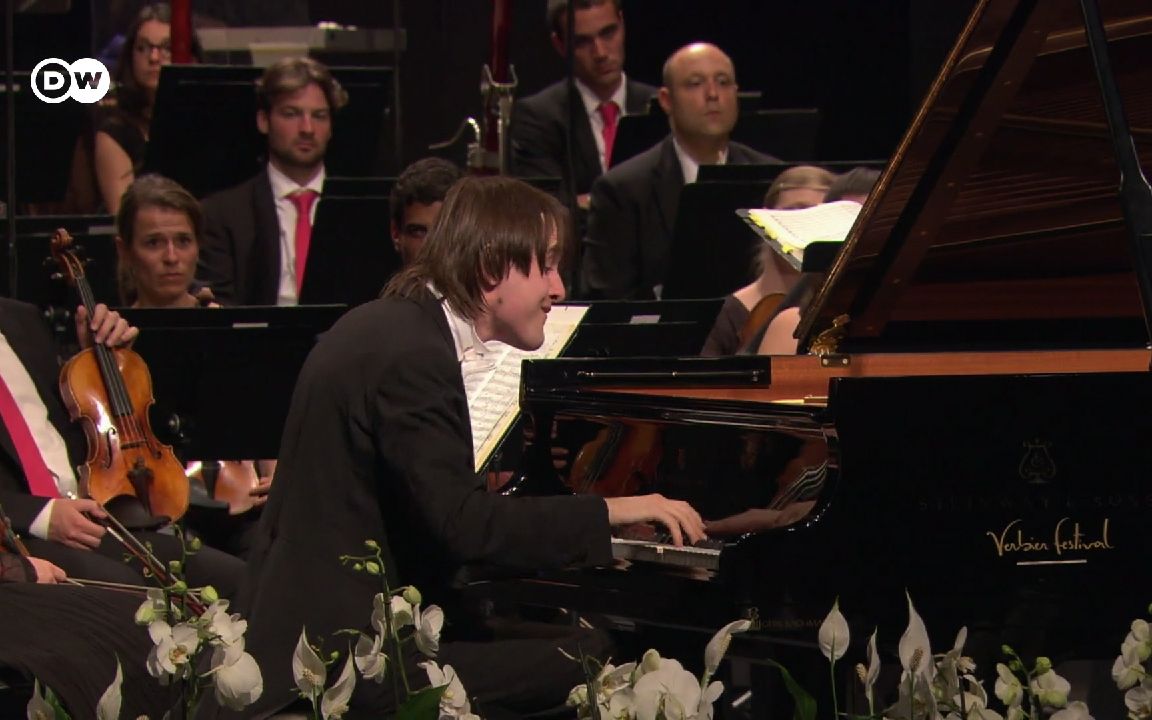 [图]【钢琴】肖邦 降E大调华丽大圆舞曲 Op. 18丨Daniil Trifonov