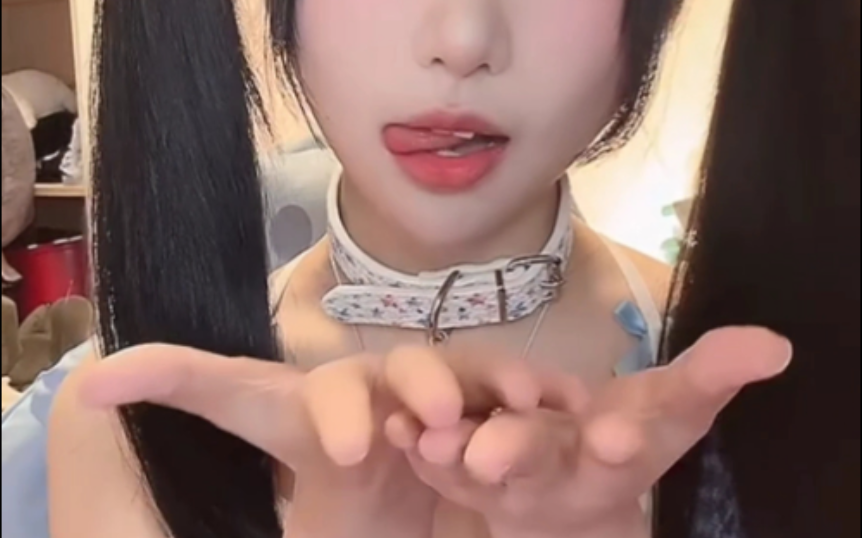 【dy主播推荐】佐佐酱 倒计时 翻白眼 吐舌