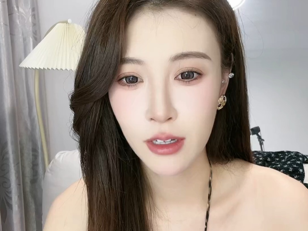 王子涵涵涵7878_2024-08-21_21-00-05