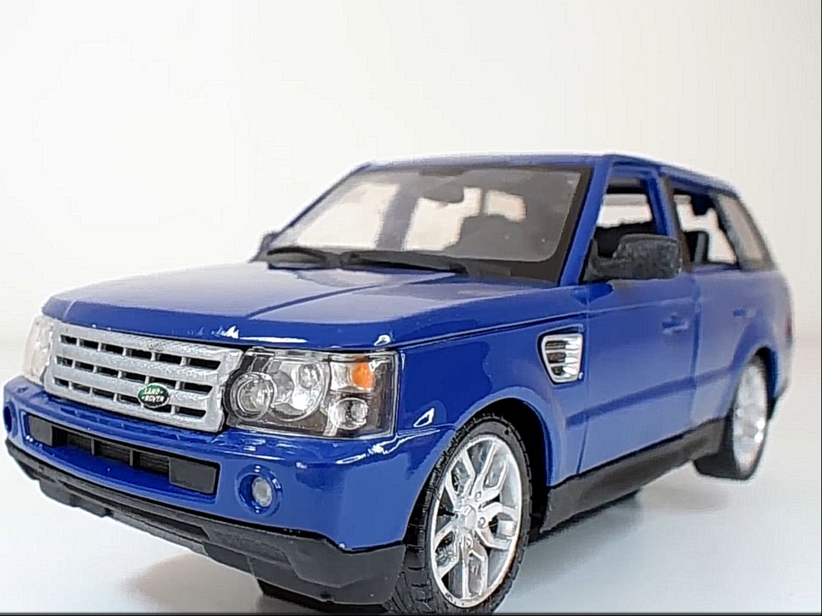 手工达人修复废弃的路虎揽胜模型车