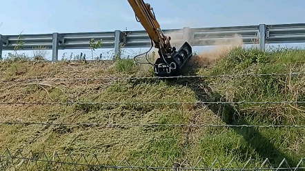 挖掘机打草机 高速护坡除草机器 挖机割草机