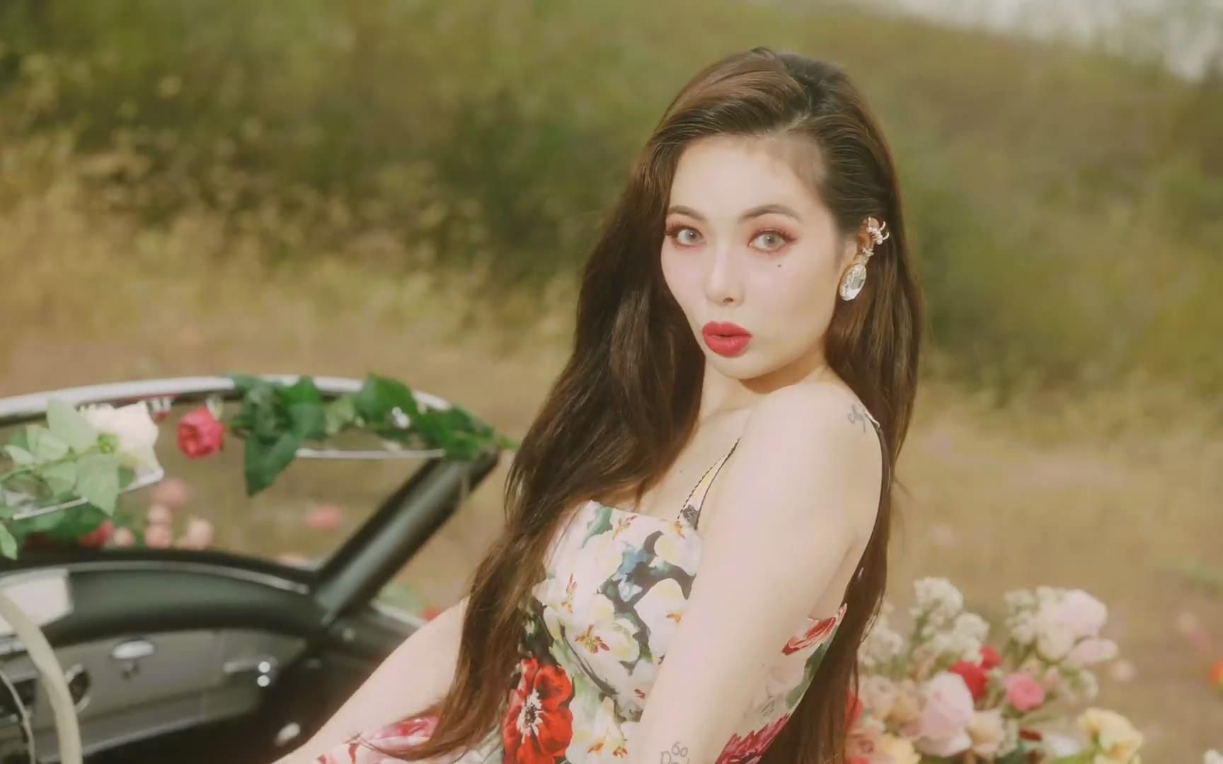 [图]泫雅HyunA  FLOWER SHOWER MV_1080p