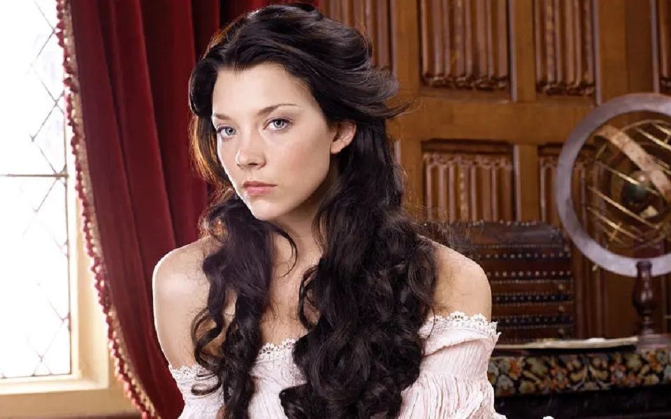 都铎王朝风情万种的安博林准备向国王亨八出击