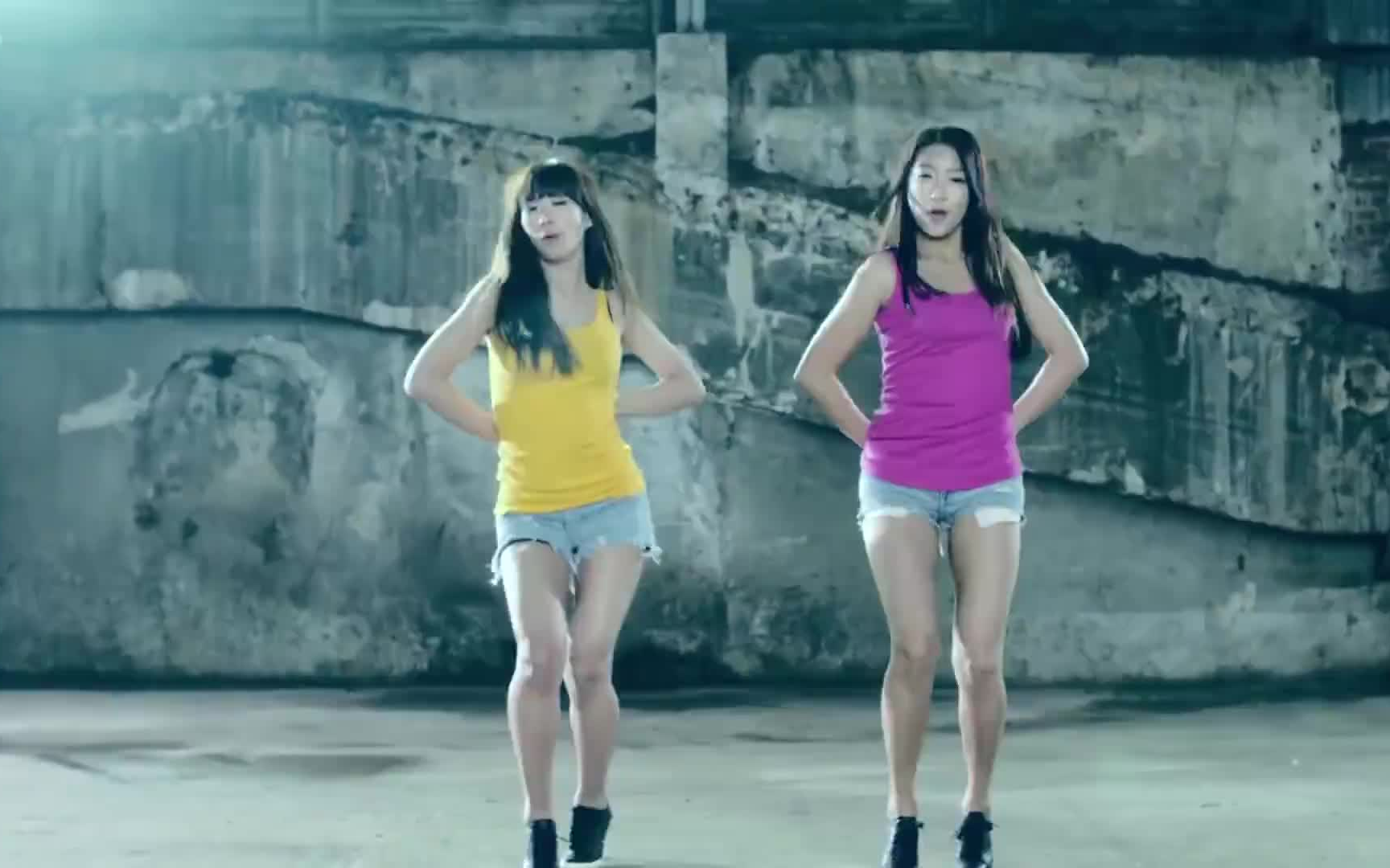 [图]SISTAR 19 'Ma Boy' MV