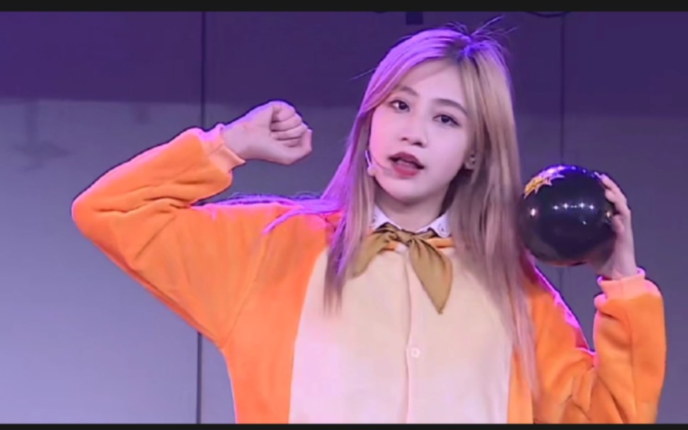 snh48 【袁一琦】看宇宙萌妹笑的多开心