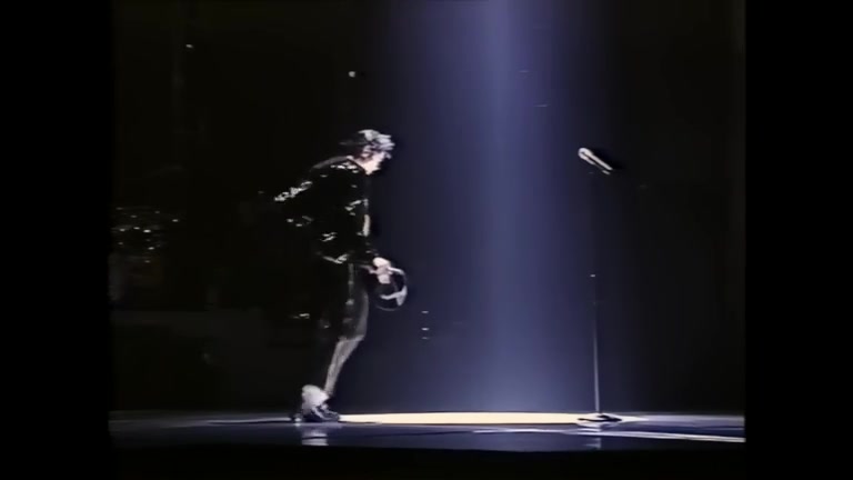 [图]MJ最逆天的单曲表演！！Billie Jean