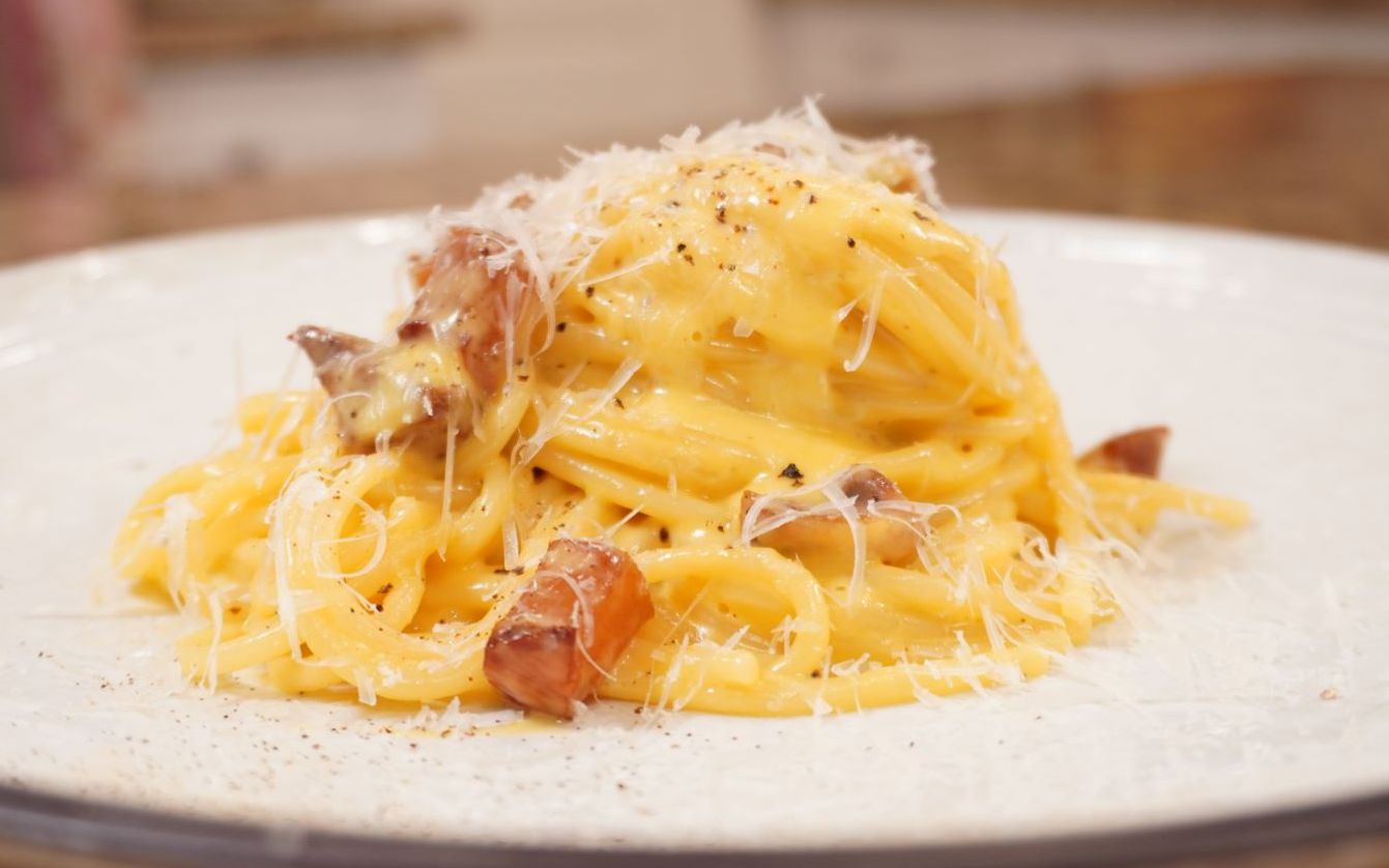 carbonara你们要的传统正宗培根意面来啦给我来十份