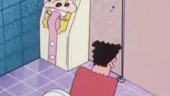 男士厕所竟然安装了宝宝椅