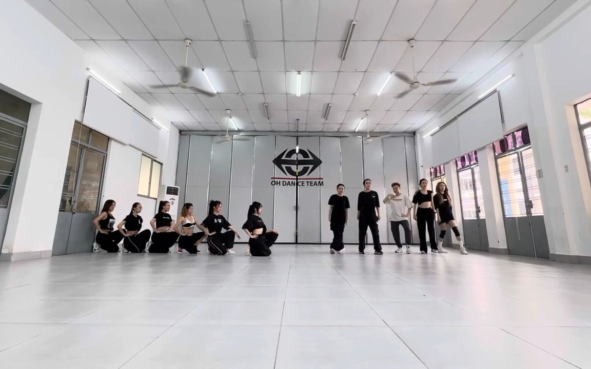 [图]【越南歌曲】Vũ Trụ Có Anh - Phương Mỹ Chi | Choreography by Lit