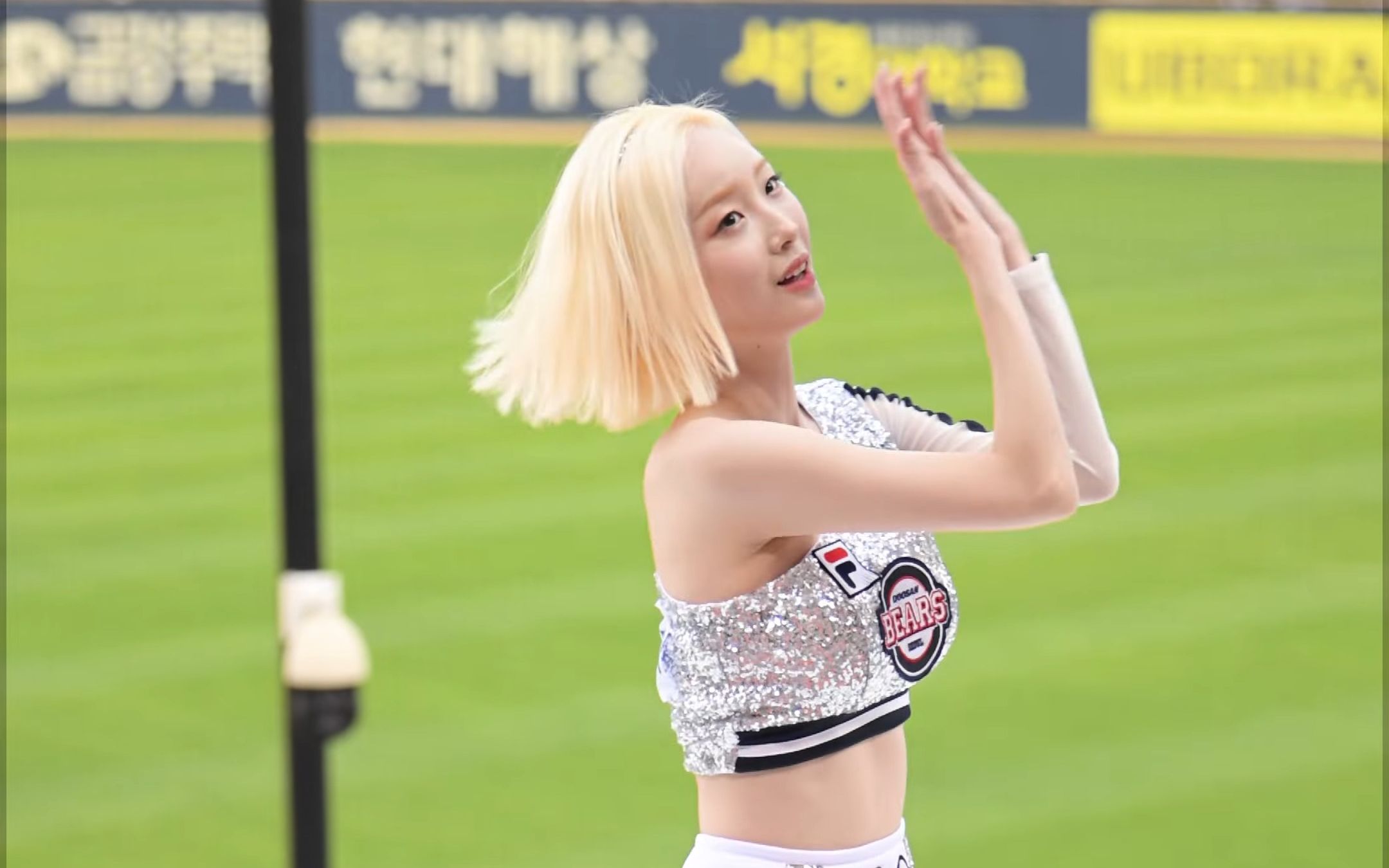 斗山熊啦啦队长-徐贤淑 - forever 1