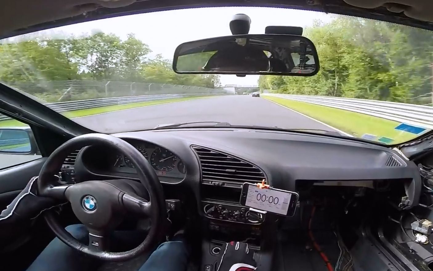 nurburgring bmw 325i e36 crash!