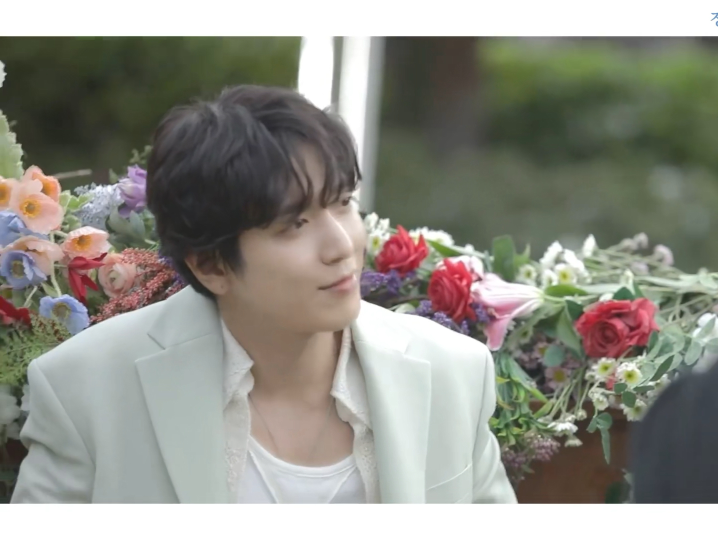 【郑容和】喜欢这画面模糊到变清晰出现脸的感觉