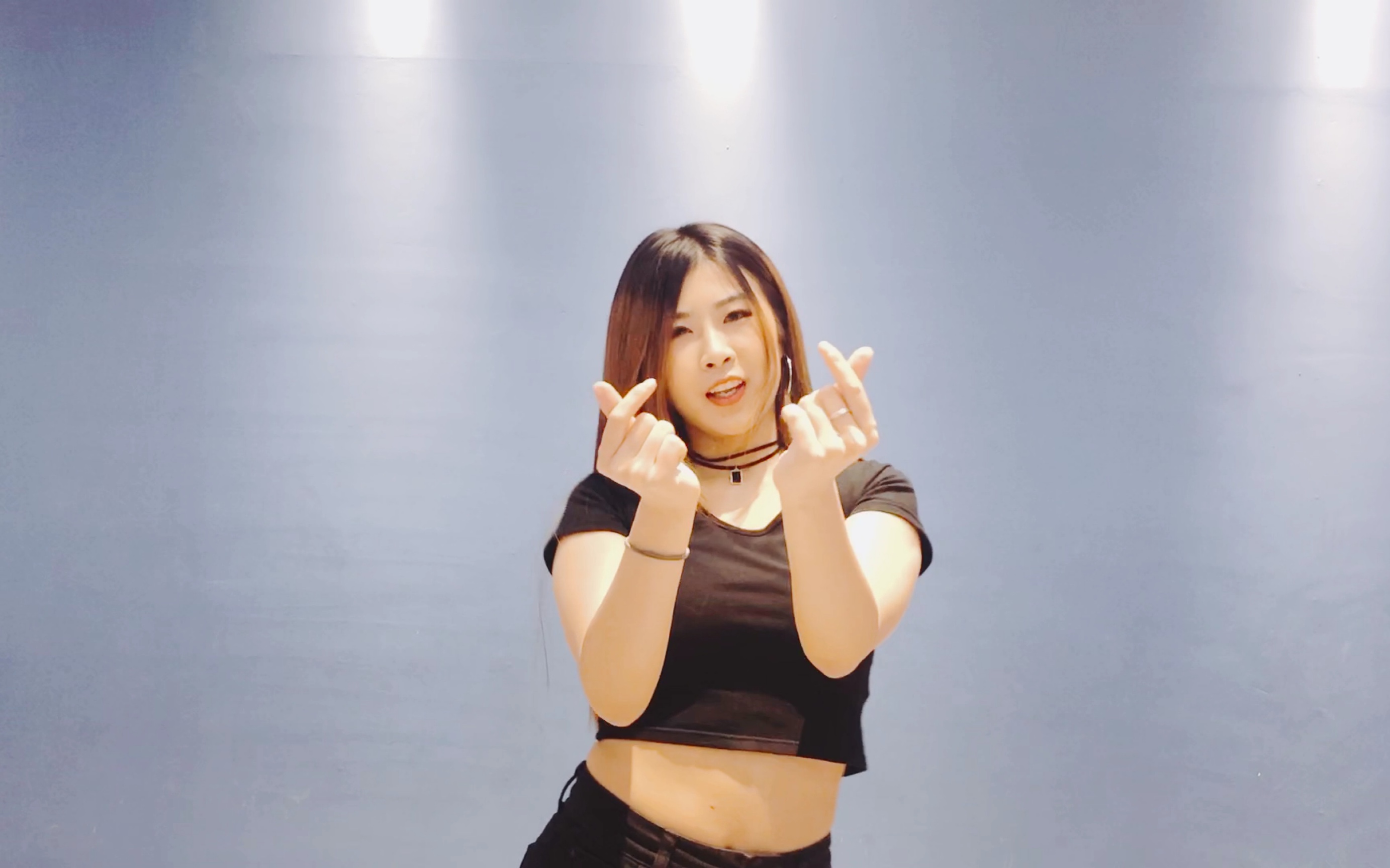 婊气冲天 话题焦点queen jennie绝美《solo》舞台1080p现场版 多角度