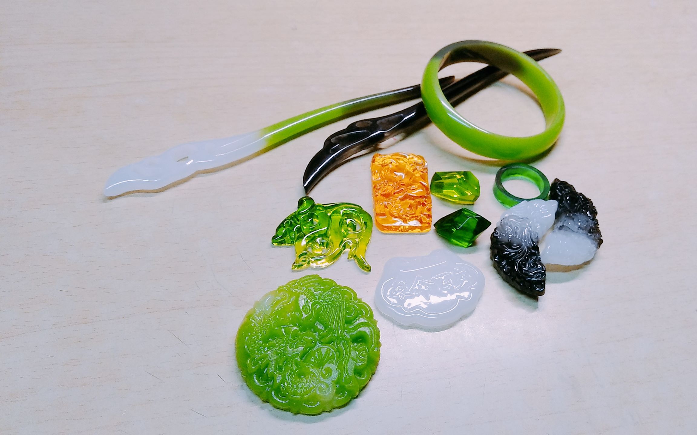 滴胶脱模滴胶仿玉脱模现场新手向非教程