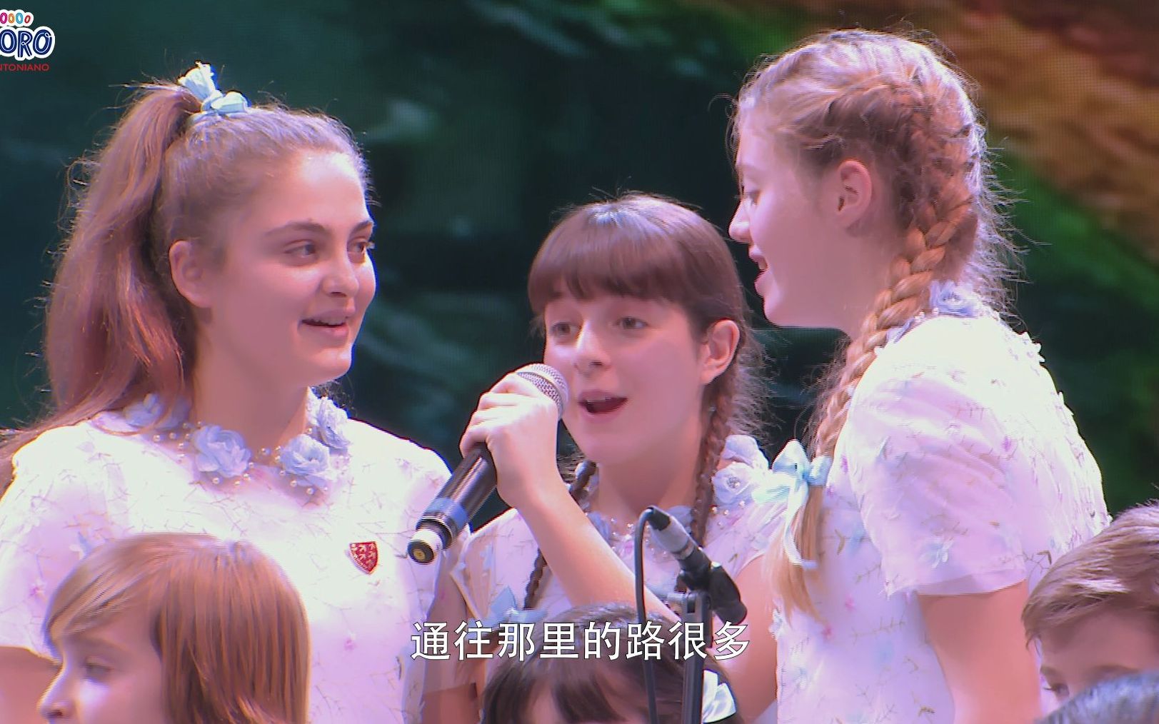 [图]孩子们演唱MJ经典公益歌曲《Heal The World》-安团