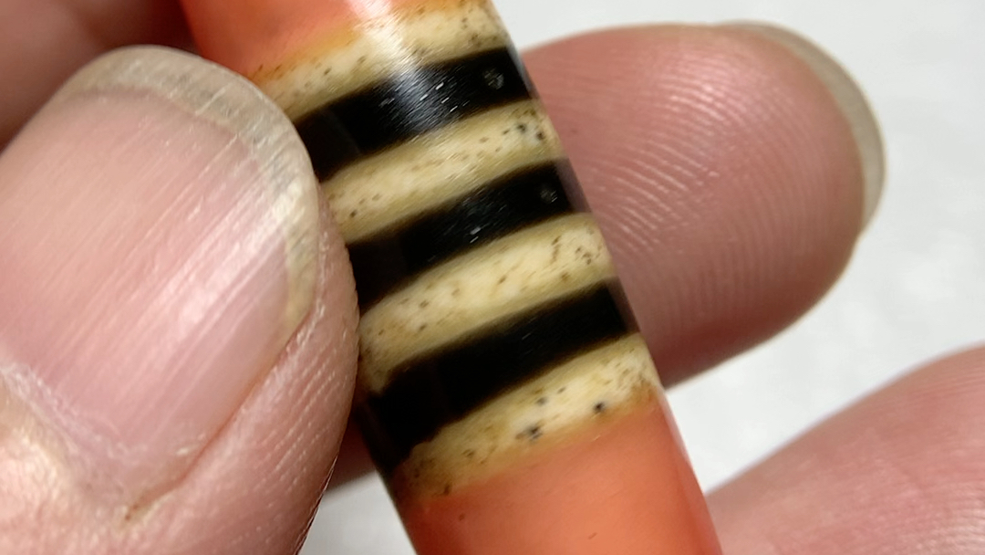 藏传老料器七线天珠