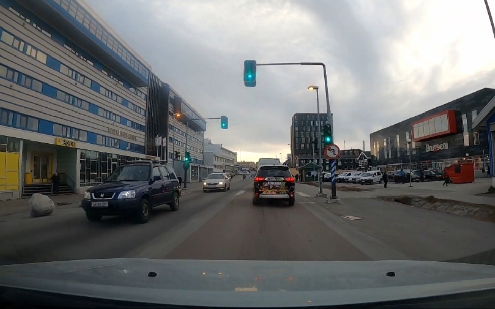 [图]驾驶在努克 - 格陵兰街景｜2021-10-13: Driving around Nuuk Greenland