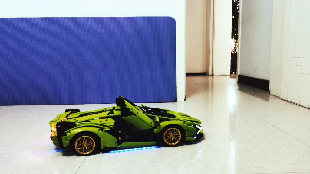 得高的7901复刻乐高兰博基尼,自己改装,现在出给有需要的人.