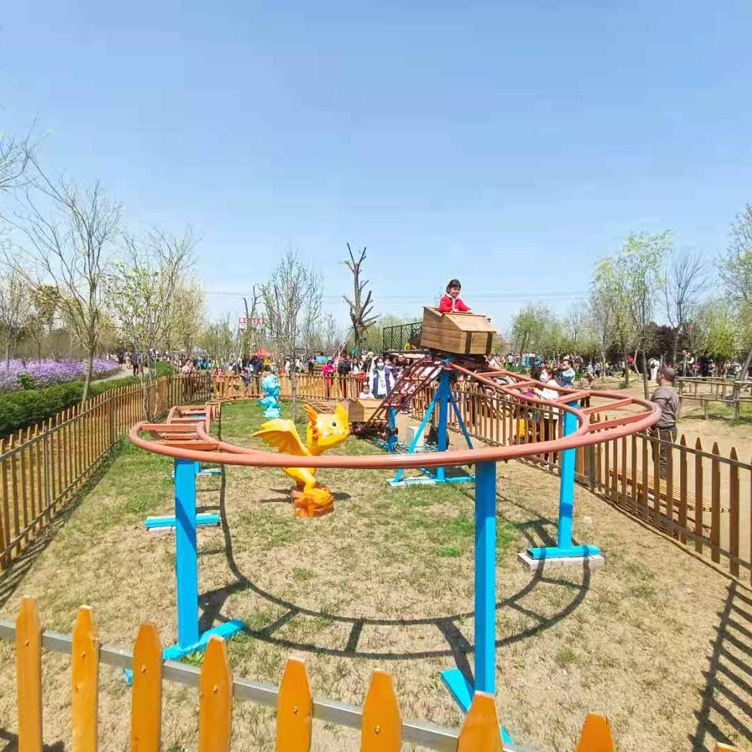 五一假期将至 亲子过山车火爆来袭 佳禾游乐专利产品