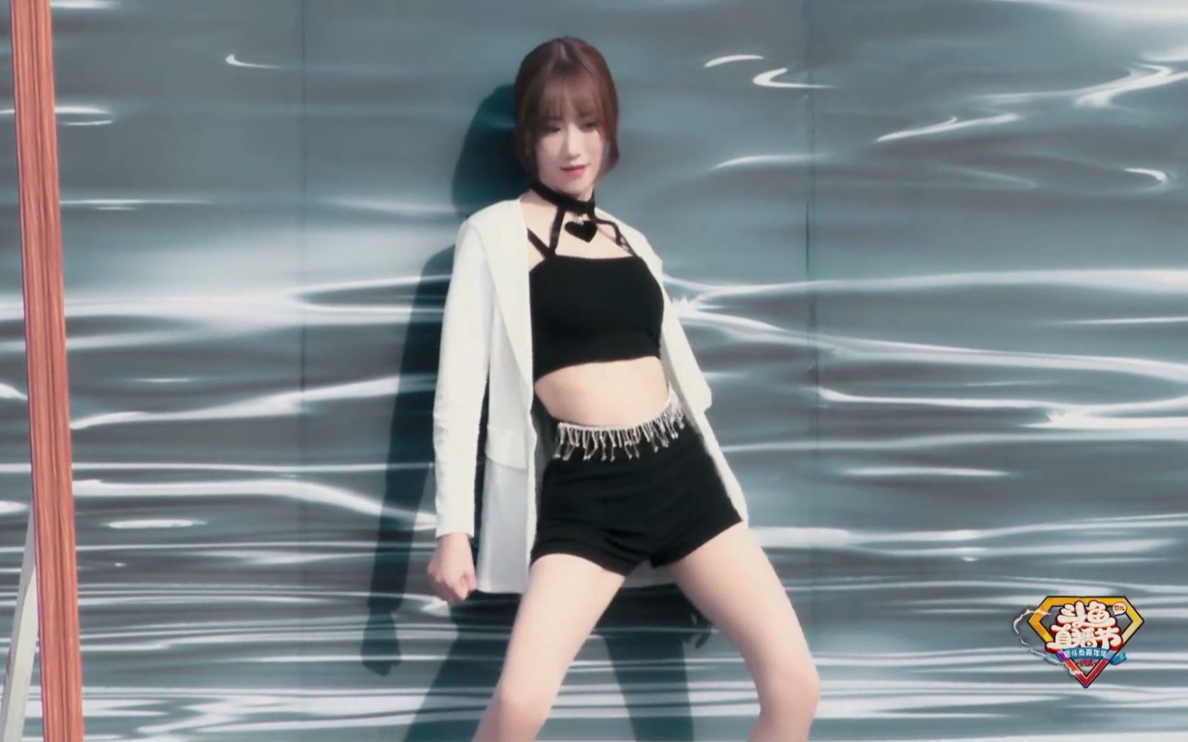 斗鱼嘉年华-南波儿大魔王舞蹈《一分一秒》《attention》