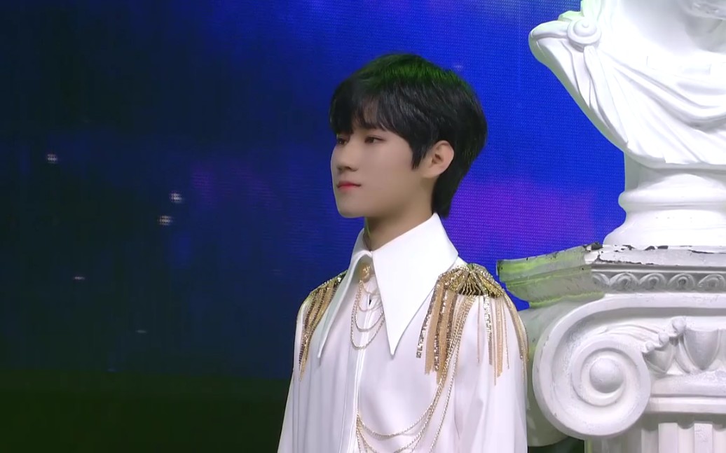 【张真源-台风蜕变之战】少年(focus)自古忙内出甜心