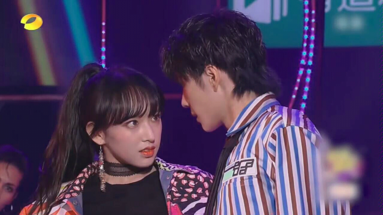 博潇cp_哔哩哔哩 (゜-゜)つロ 干杯~-bilibili