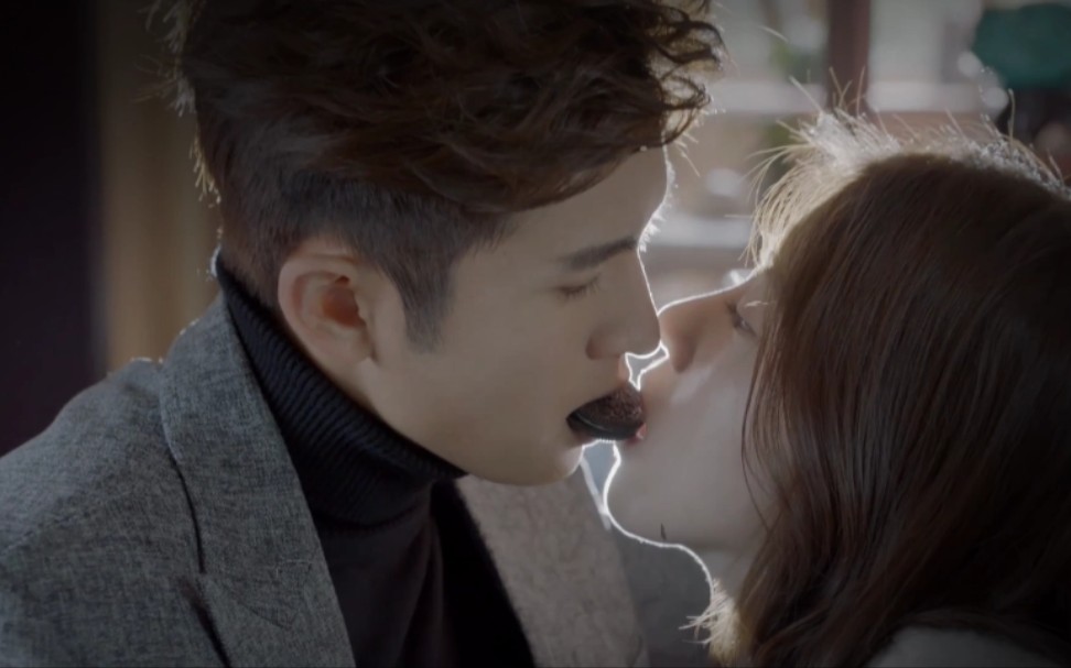 15安菲叶海吻猫猫间接接吻