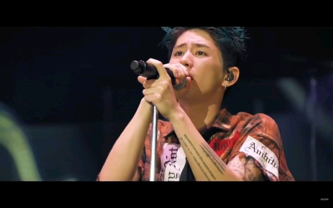 [图]One Ok Rock - One Way Ticket One [ Orchestra ver ] . live