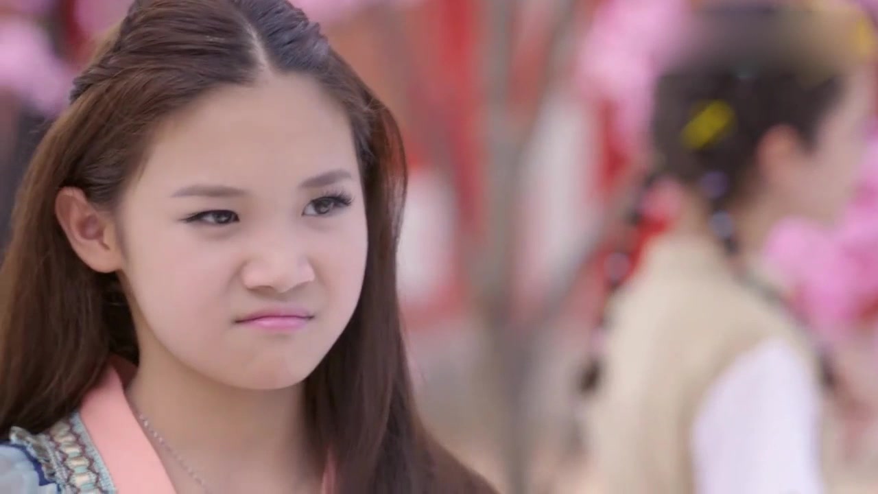 舞法天女:雅儿和亚曼在路上碰见,一言不合直接吵架