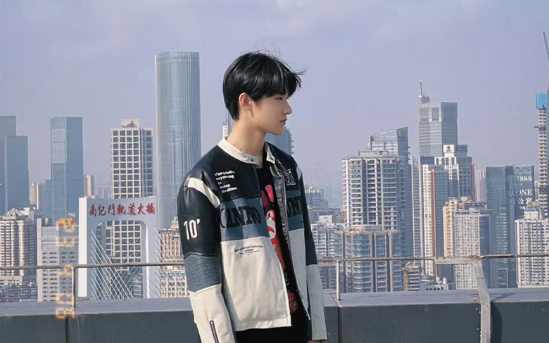 张峻豪 tf家族三代练习生