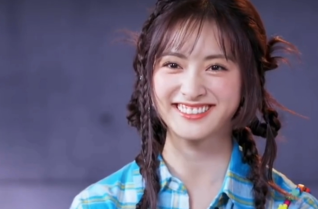 沈月快问快答,笑的好可爱!