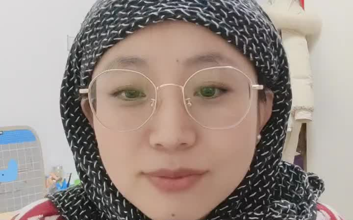 雯华若锦z 陪伴型主播,40年完好无损,小学老师(详细粗略请看简介)