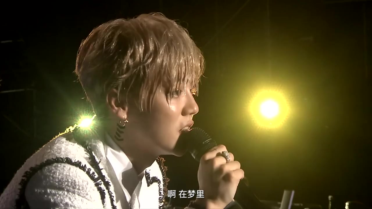 鹿晗- 甜蜜蜜_哔哩哔哩 (゜-゜)つロ 干杯~-bilibili