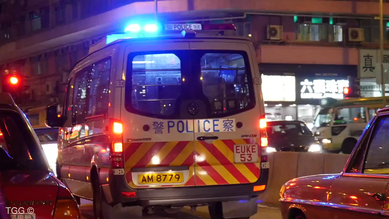 来自港岛的咆哮——香港eu冲锋车code 3紧急出警_哔哩哔哩 (゜-゜)つ