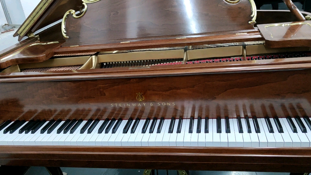 steinway & sons斯/施坦威l179,长179厘米,宽146.