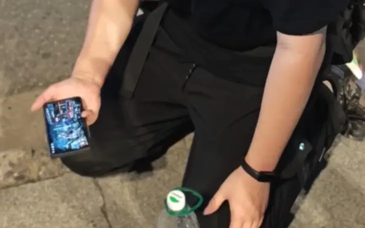 朋友打舞萌手机开着明日方舟放口袋里然后把皮肤全买了_哔哩哔哩bilibili_舞萌