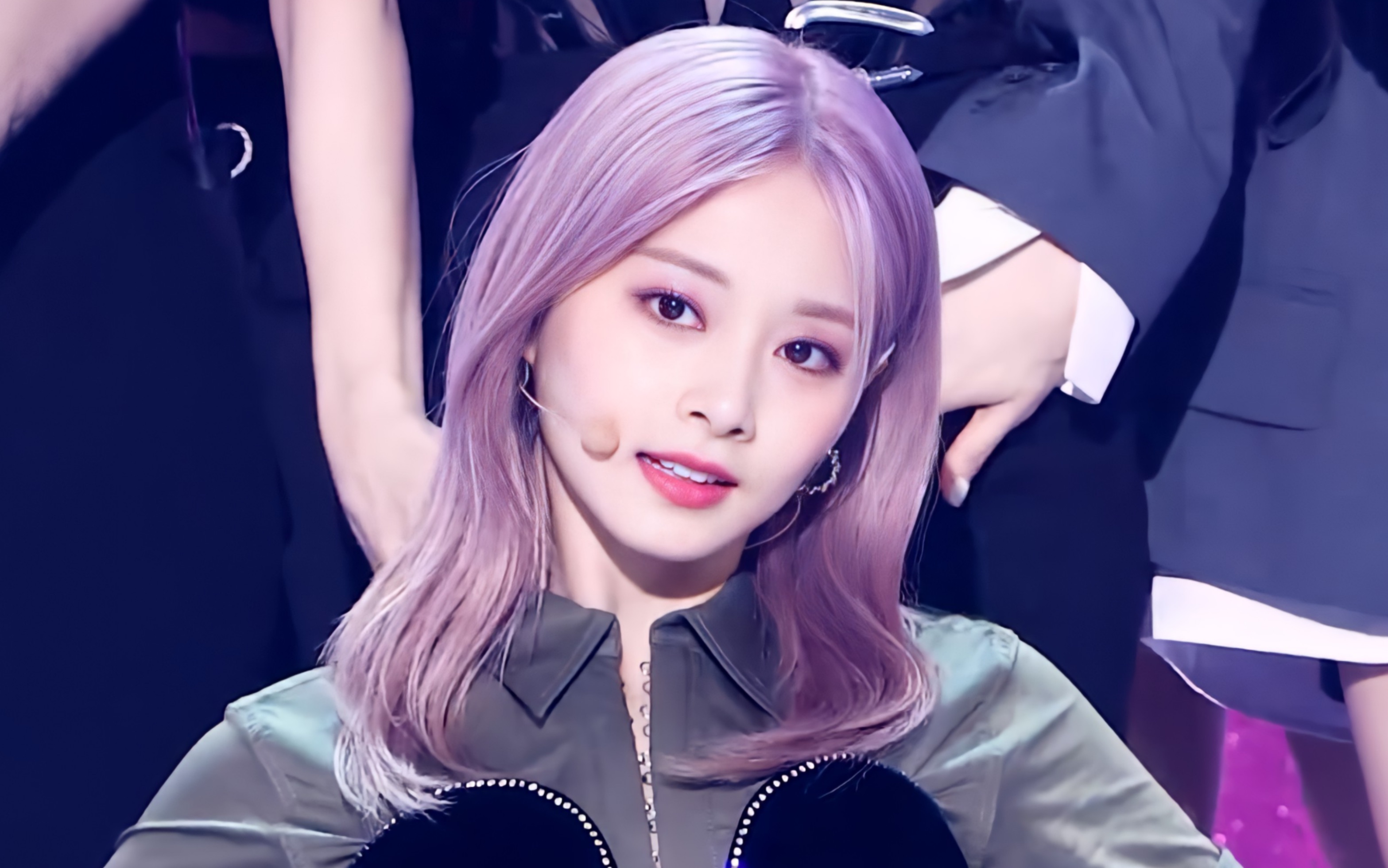 【Tzuyu-周子瑜】'粉紫发色'战神联盟再添一员猛将!子瑜绝美!_哔哩哔哩_bilibili