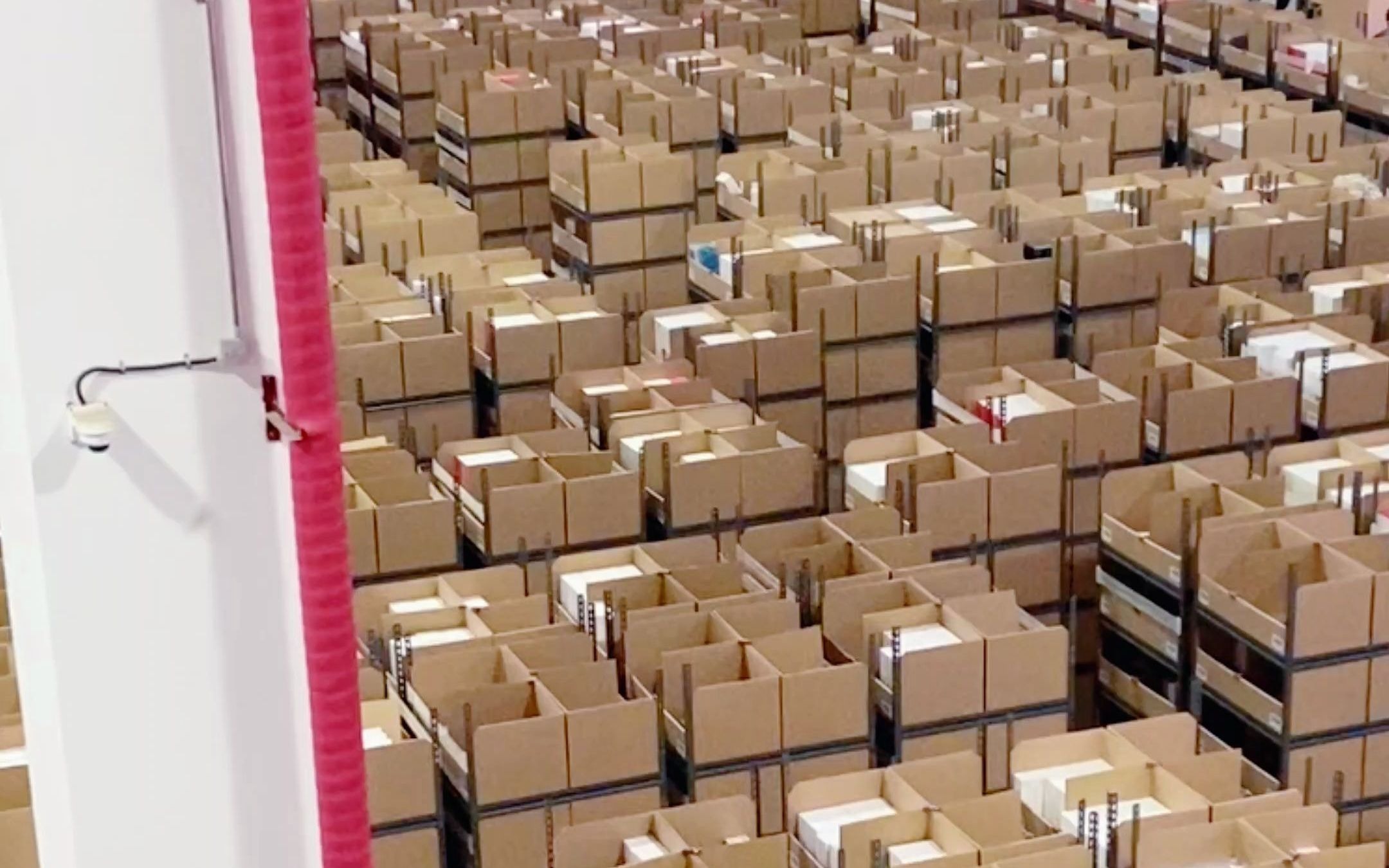 凌晨3点,小米仓库货架自己动了_哔哩哔哩_bilibili