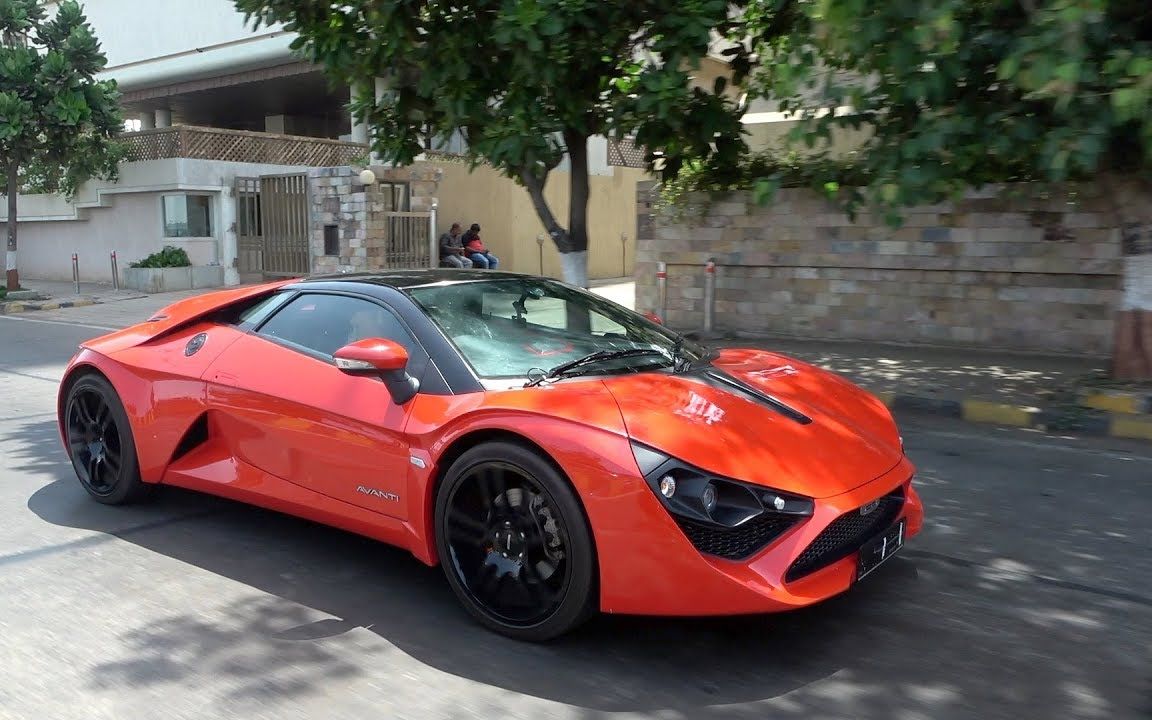 在孟买驾驶印度生产的超级跑车总共熄火了8次