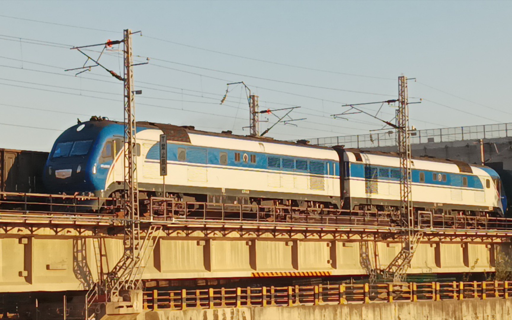 激情拍摄凌晨三点的z226