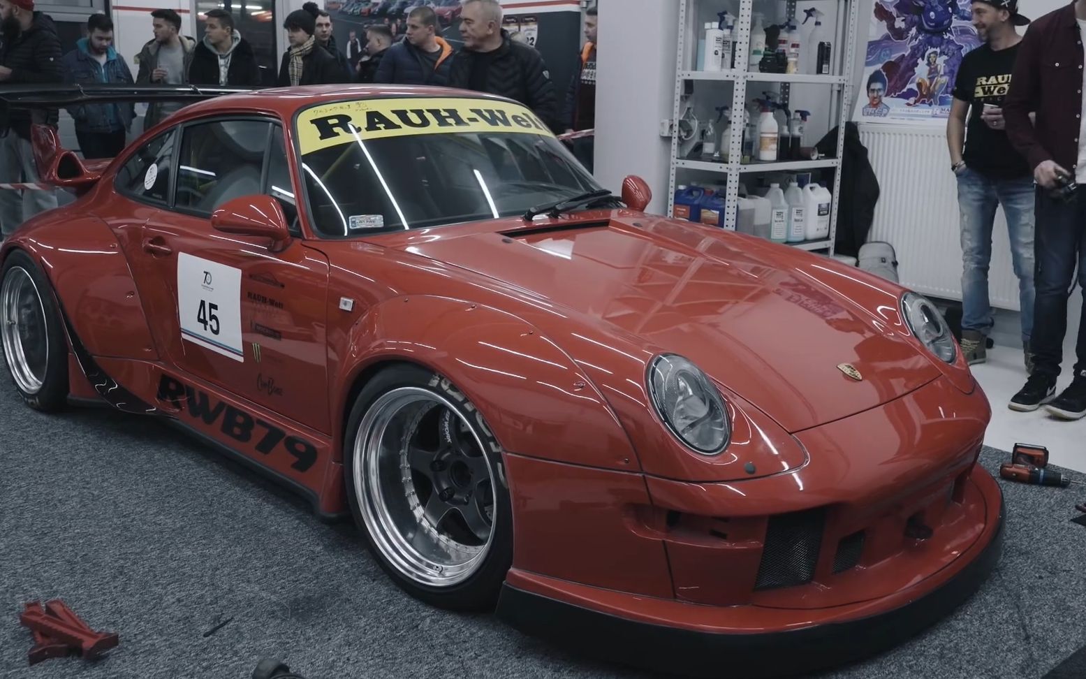 rwb新作两台 中井啟 in 波兰 rauh welt porsche 911